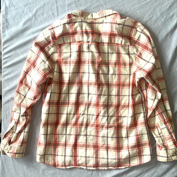 L.L. Bean Casual Plaid Shirt in Red and Cream - Medium - Picture 3 of 7